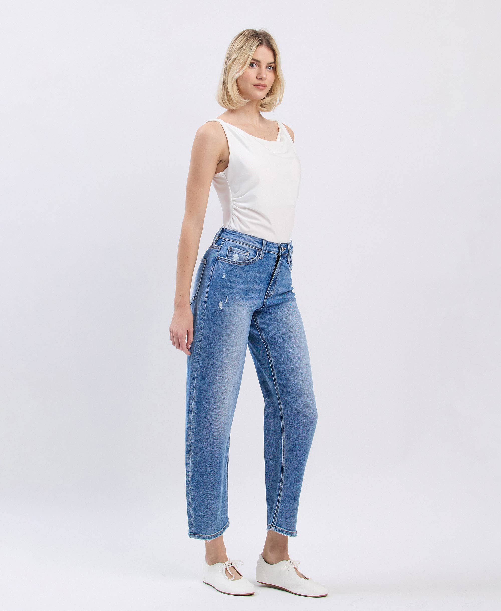 Cora Barrel Jeans - Image 9